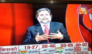 आजतक पर पुण्य प्रसून की मुस्कराहट दरअसल !