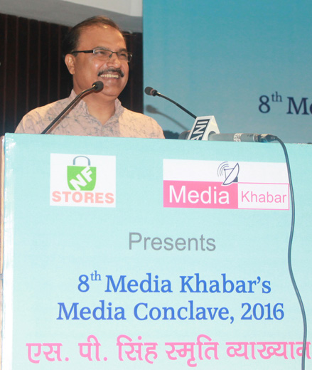 मुकेश कुमार,वरिष्ठ पत्रकार
