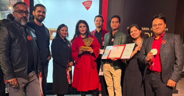 श्वेता सिंह का भावुक पोस्ट: इंडिया टुडे ग्रुप के 50 साल और टीम की मेहनत को मिला चेयरमैन अवॉर्ड श्वेता सिंह का भावुक पोस्ट: इंडिया टुडे ग्रुप के 50 साल और टीम की मेहनत को मिला चेयरमैन अवॉर्ड